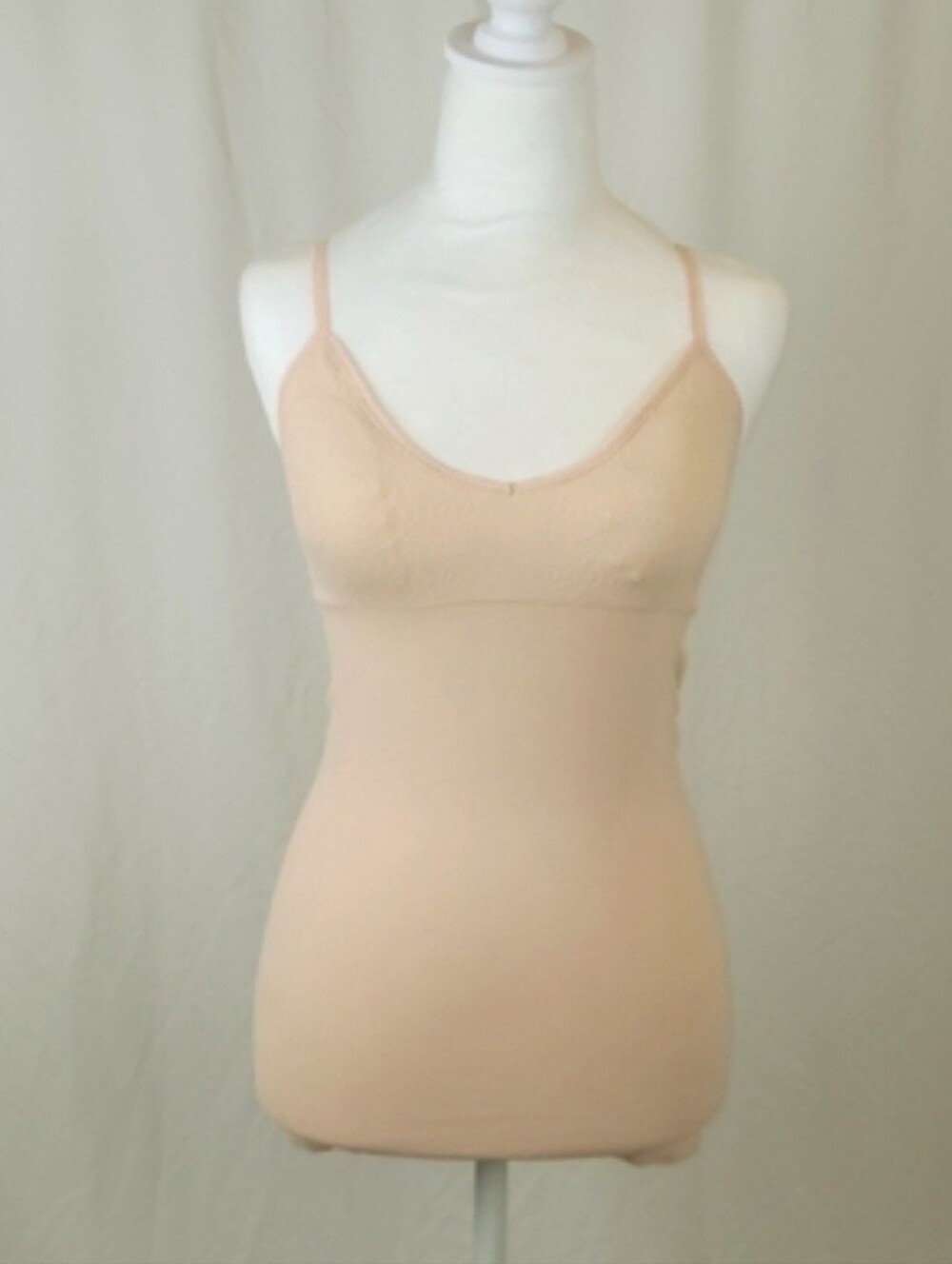 GUESS NWT Nude Blush Stretch Camisole Tank.Lace trim at the chest.Size Xs /small